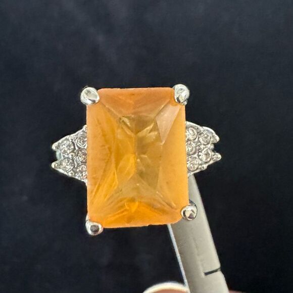Elegant Silver and Orange Gemstone Ring - Picture 1 of 2